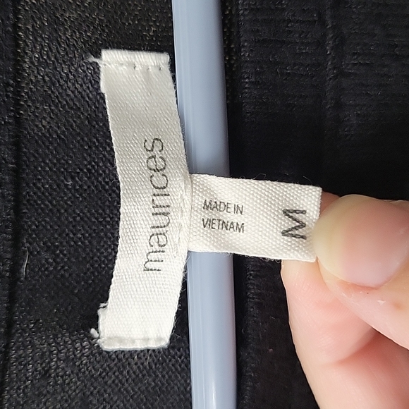 3/$15 Maurice's Knot Top, size Medium - Picture 7 of 10